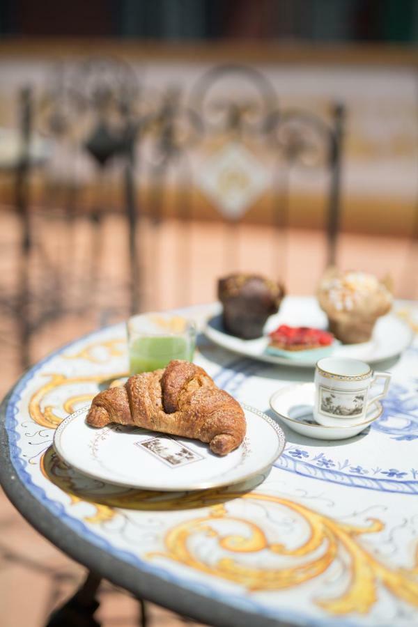 Palazzo Doria D'angri Alojamento de Acomodação e Pequeno-almoço *